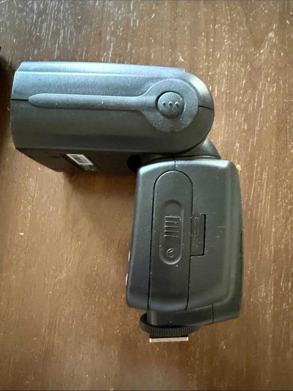 Heoysn Speedlight HF-588 for Canon EOS SLR Cameras. Pre-owned